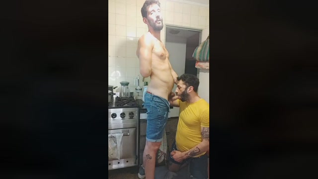 Sweetgaycouple  23-10-2022